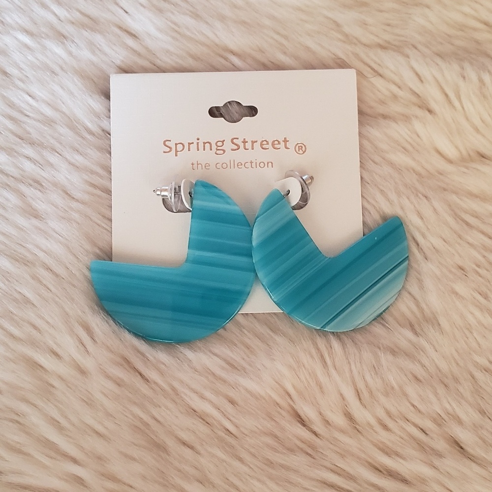 NWT Spring street